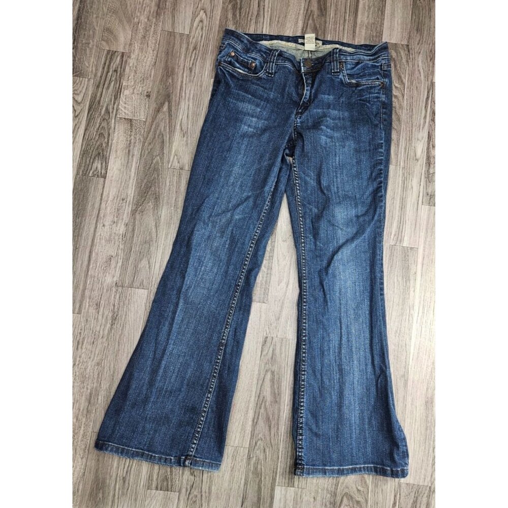 (3/$35) Refuge Juniors Size 13 Short Pockets Whiskered Flare Denim Blue Jeans